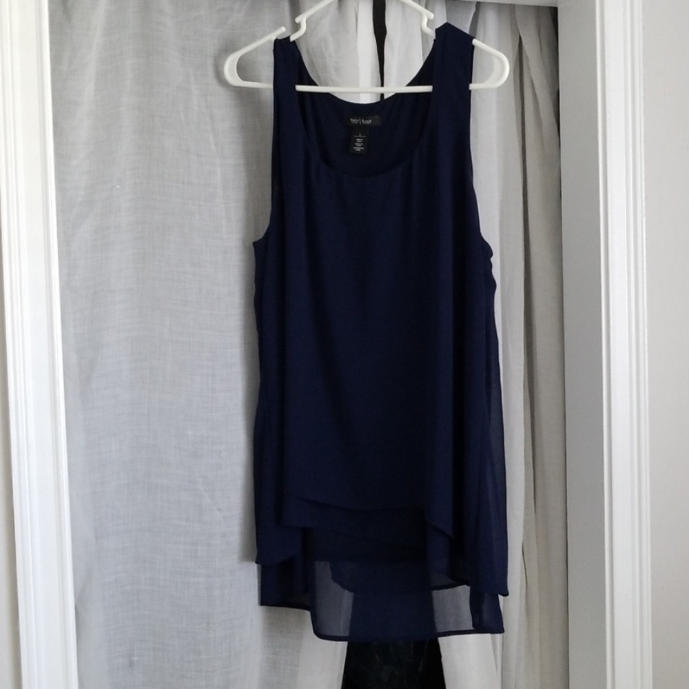 Sleeveless Shell Top